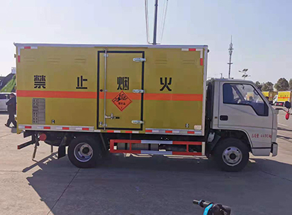 宣汉爆破器材运输车