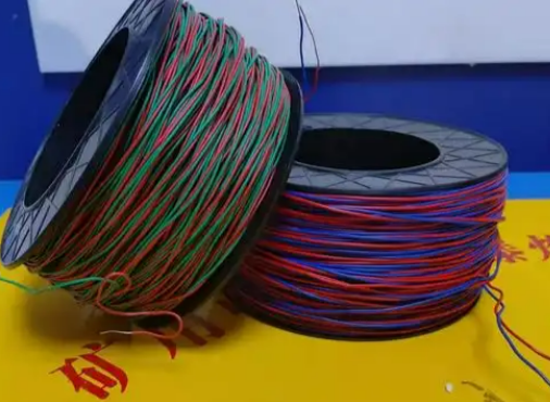 宣汉放炮线的主要材质有哪些？不同材质的适用场景有何区别？