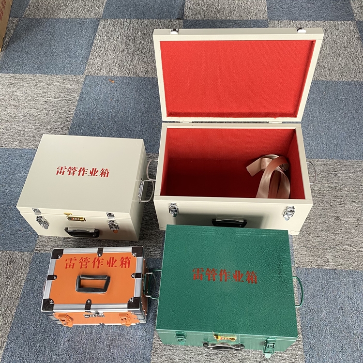 宣汉爆破工程作业箱如何选择？玻璃钢与传统材质的全面对比